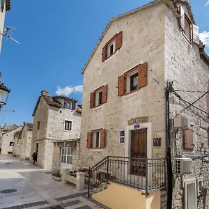 https://guesthouse-mirula.splithotels.org